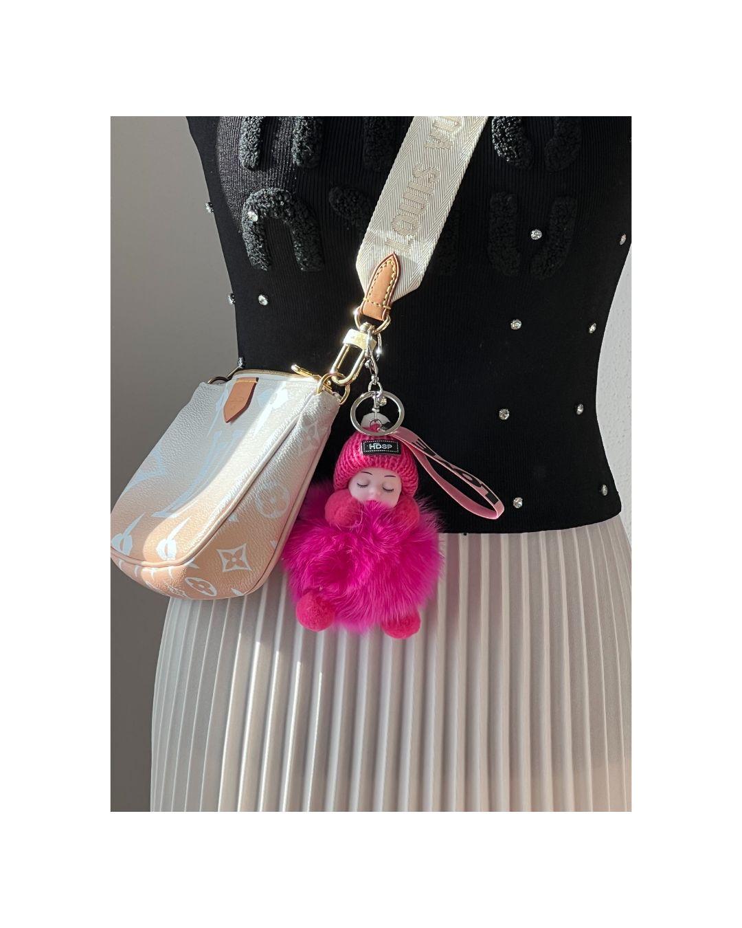 Cozy Pom Baby dein flauschiger Glücksbringer in vielen Farben