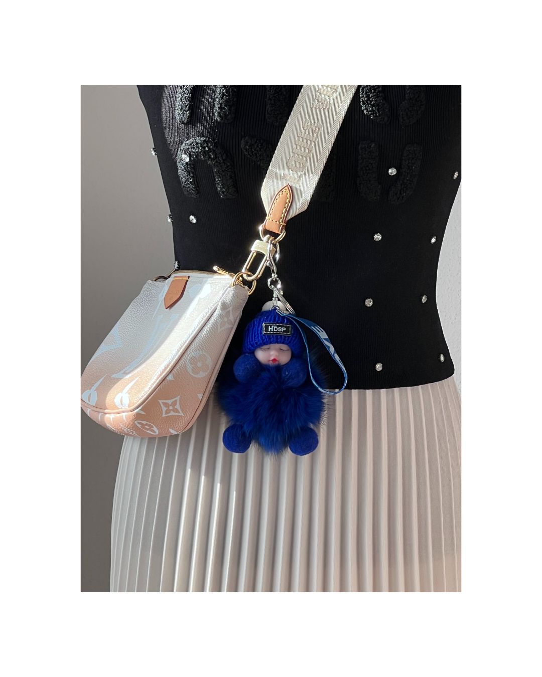 Cozy Pom Baby dein flauschiger Glücksbringer in vielen Farben