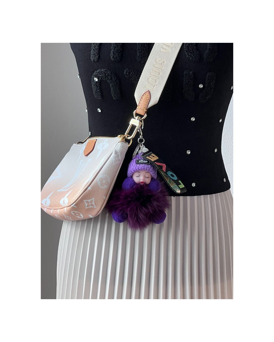 Cozy Pom Baby dein flauschiger Glücksbringer in vielen Farben