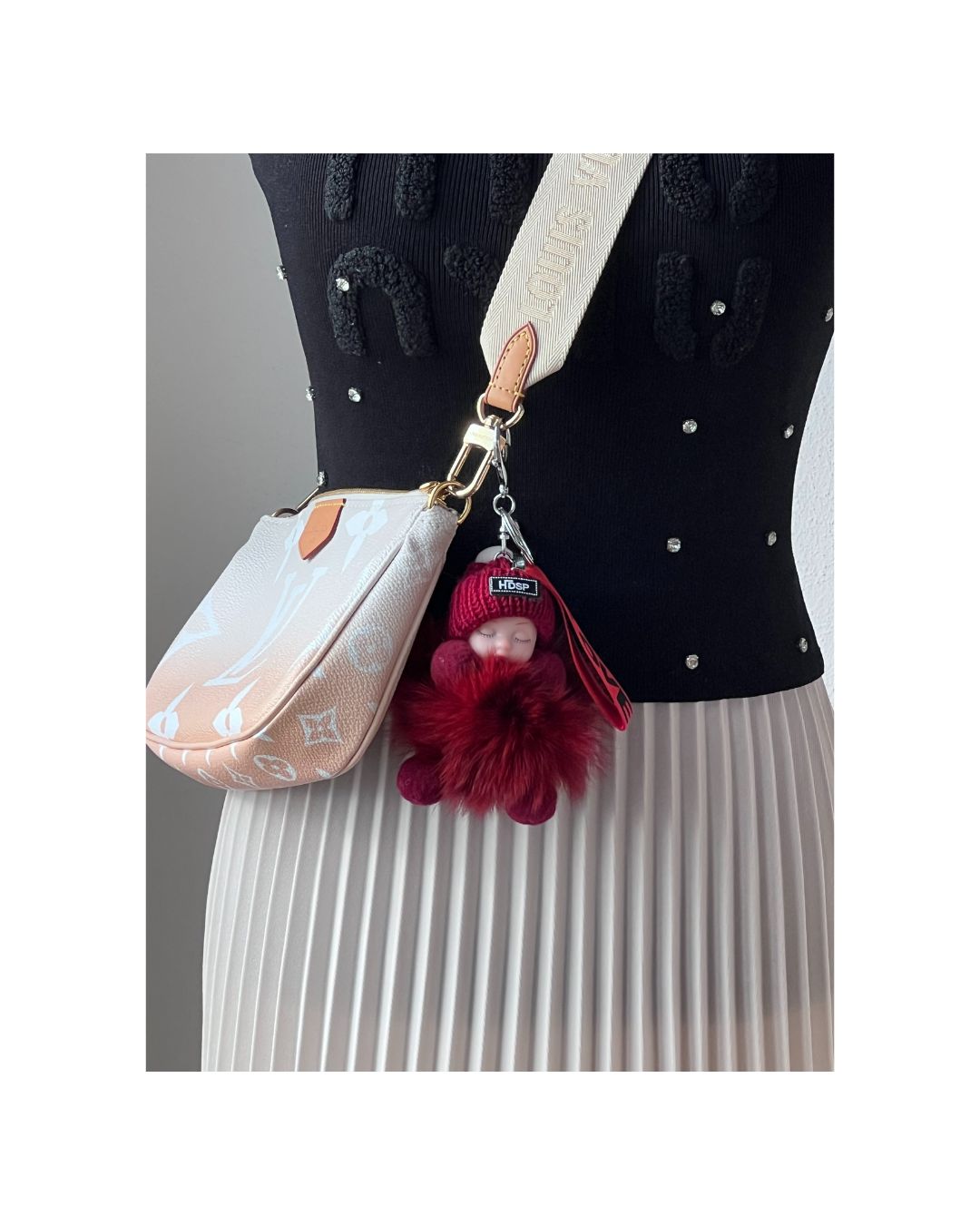 Cozy Pom Baby dein flauschiger Glücksbringer in vielen Farben