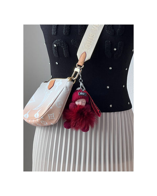 Cozy Pom Baby dein flauschiger Glücksbringer in vielen Farben