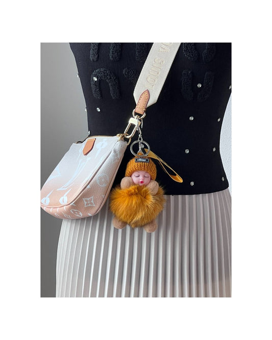 Cozy Pom Baby dein flauschiger Glücksbringer in vielen Farben